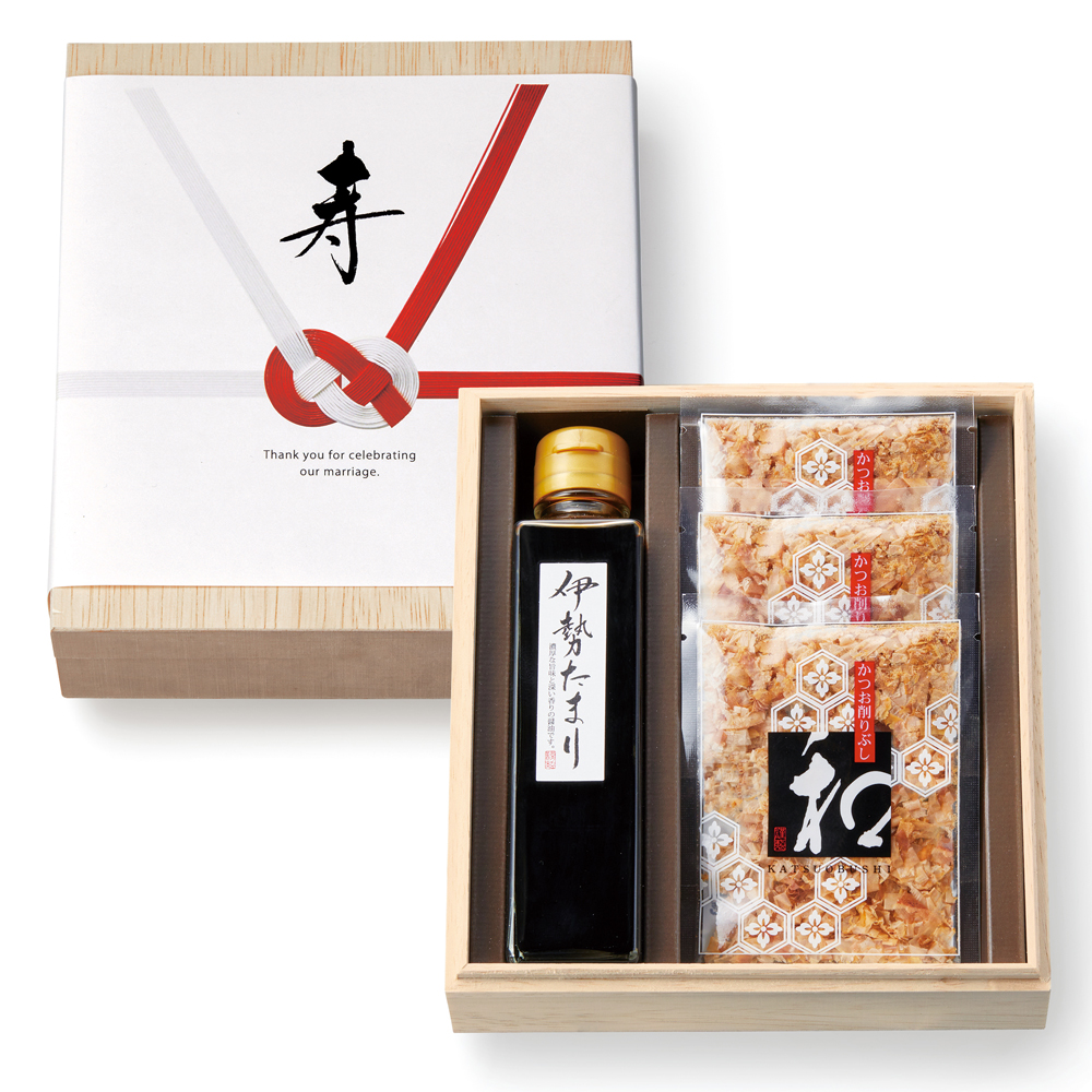 伊勢たまり醤油セット(木箱入）【醤油/かつお節】